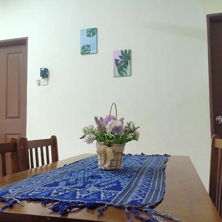 Kh Homestay Comfy N Calm Seri Manjung Zewnętrze zdjęcie