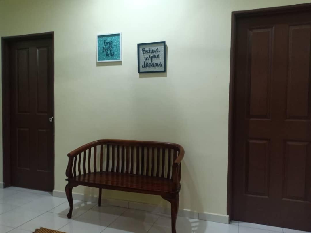 Kh Homestay Comfy N Calm Seri Manjung Zewnętrze zdjęcie