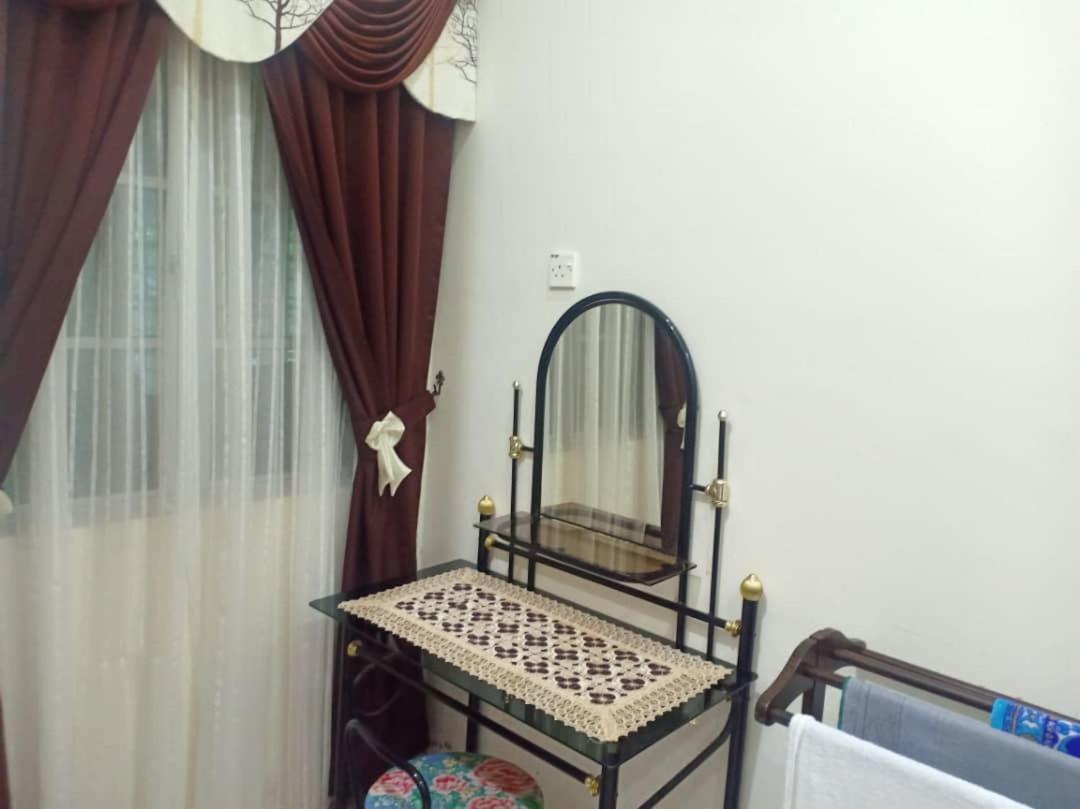 Kh Homestay Comfy N Calm Seri Manjung Zewnętrze zdjęcie